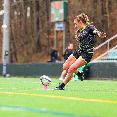 Kick goals accurately